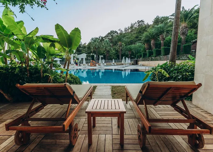 Paloma PashaResort Hotel